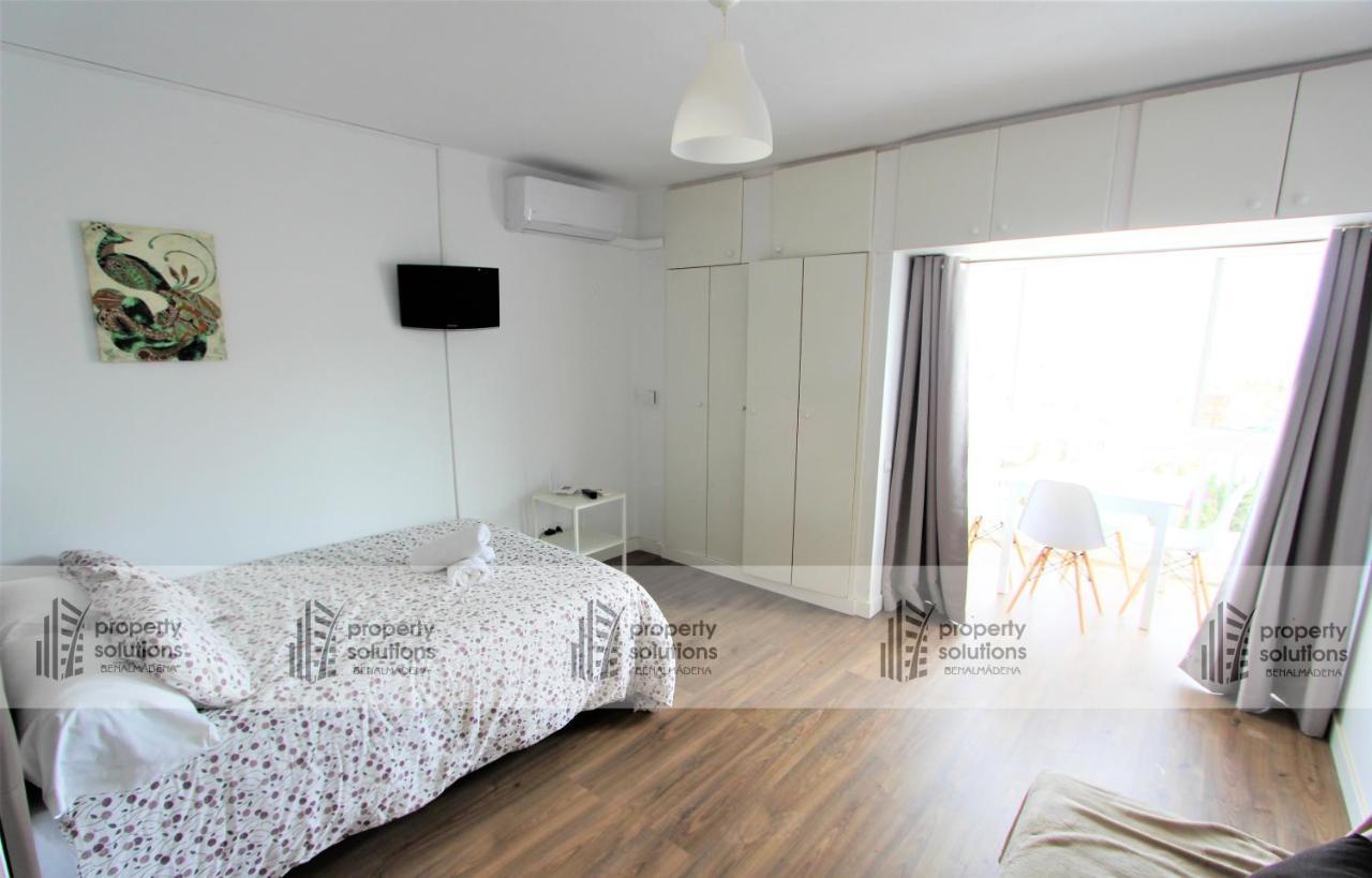 712 Iris Apartamentos - Vista Al Mar - A 10 Min De La Playa Caminando Y 5 Min Del Centro Benalmádena Eksteriør bilde